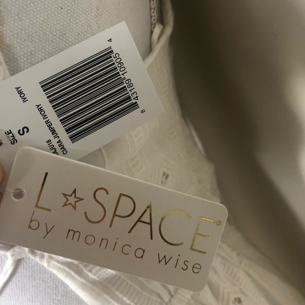 NWT l*space Ciara Ivory Eyelet Jumper - Picture 7 of 7